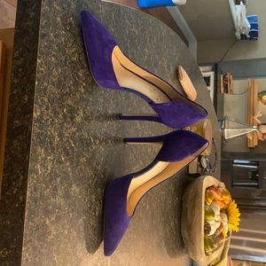 Brand new never been worn. Jessica Simpson purple pumps.